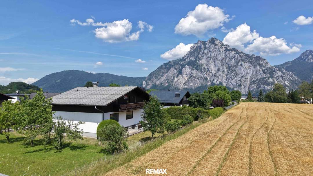 Landhaus mit ungewöhnlicher innenarchitektonischer Gestaltung!