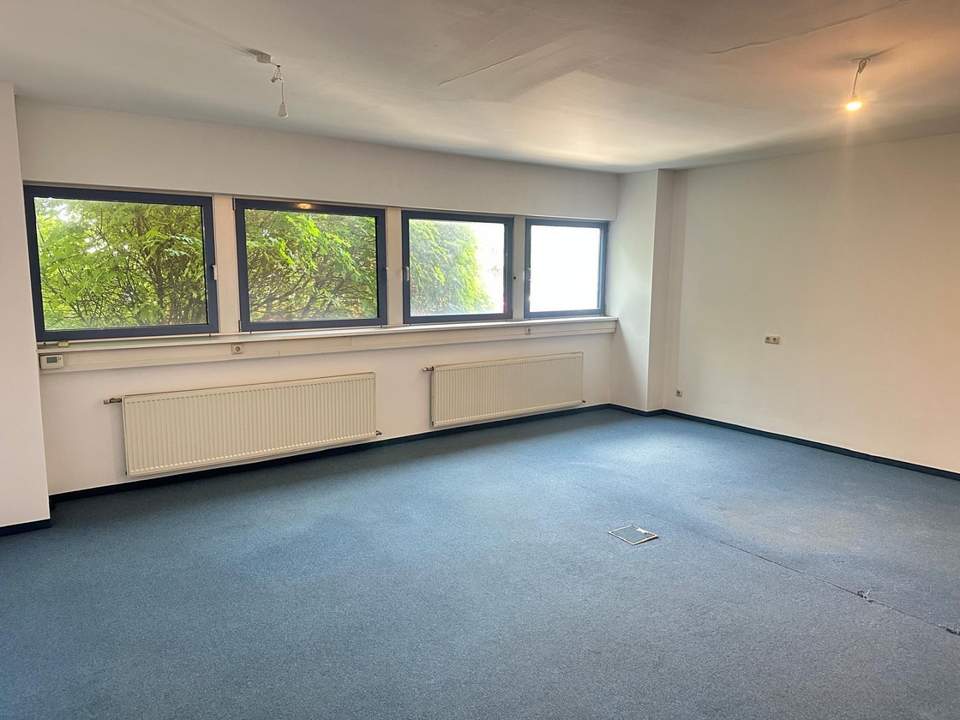 Büro mit perfekter Flughafenanbindung