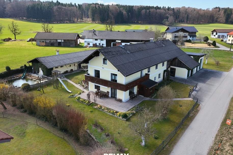 Attraktives Mehrfamilienhaus mit großem Grundstück und Schwimmteich in Feldkirchen bei Mattighofen, Haus-kauf, 698.000,€, 5143 Braunau am Inn