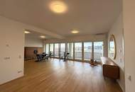 4 Schlafz. und ein großes Wohnzimmer der gehobenen Klasse, inkl. 2 PP // 4 bedr. and a large, upscale living, including 2 parking spaces //