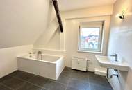 Ab September verfügbar: Geräumige 3-Zimmer-Dachgeschosswohnung mit Einbauküche zu vermieten!