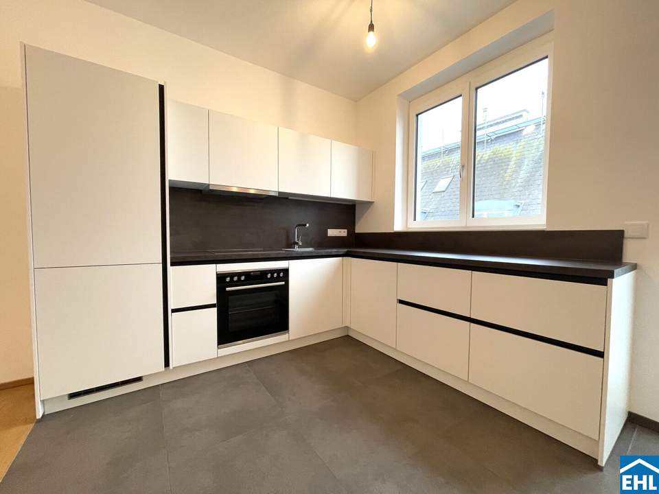 Nähe Naschmarkt: Historischer Altbau trifft modernes Wohngefühl - 3 Zimmerwohnung im Dachgeschoßausbau