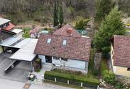 Einfamilienhaus Baujahr 2006 in toller Lage! Völlig unterkellert, Carport, schöner Garten mit Pool!