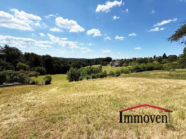 SELTENE GELEGENHEIT - Grundstück mit herrlicher Aussicht in sonniger Hanglage!