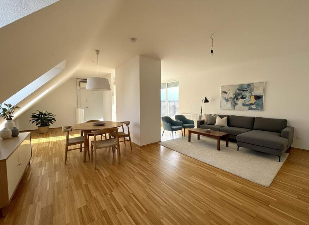 Dachgeschoss Maisonette mit hofseitiger Terrasse - Klimatisiert