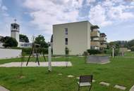 Neubauwohnung in begehrter Lage: herrliche Aussicht im letzten Stockwerk und bequem mit Lift erreichbar! Sonniger Balkon - hoher Wohlfühlfaktor!