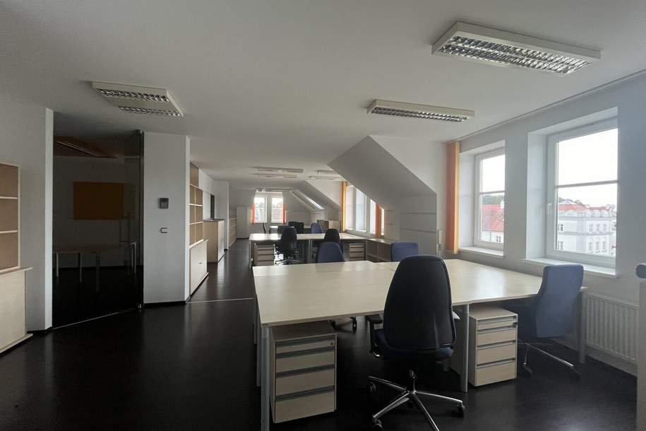 Moderne Bürofläche in Top Zentrumslage, Gewerbeobjekt-miete, 1.331,67,€, 3943 Gmünd