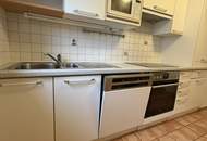 4 Zimmer - Wohnung in ruhiger Sackgasse; 500m von der U-Bahn Station St. Veit; 1000m vom rotem Berg entfernt