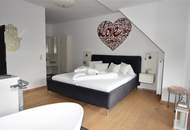 Bezauberndes und top ausgestattetes Boutique Hotel mit 4 romantischen Suiten, 18 Zimmern und einer Betreiberwohnung