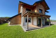 "Ökologisches Holzhaus im Chalet-Stil – Luxus trifft Nachhaltigkeit!"