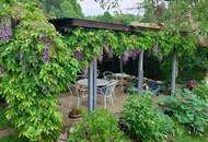 Einfamilienhaus mit parkähnlichem, großen Grundstück