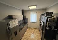 Gepflegte Erdgeschosswohnung, barrierefrei, Wintergarten, Gartenhaus, Outdoorküche, Carport