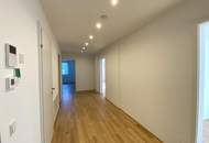 "3 Zimmer Dachgeschosswohnung mit zwei Balkone und Garage"
