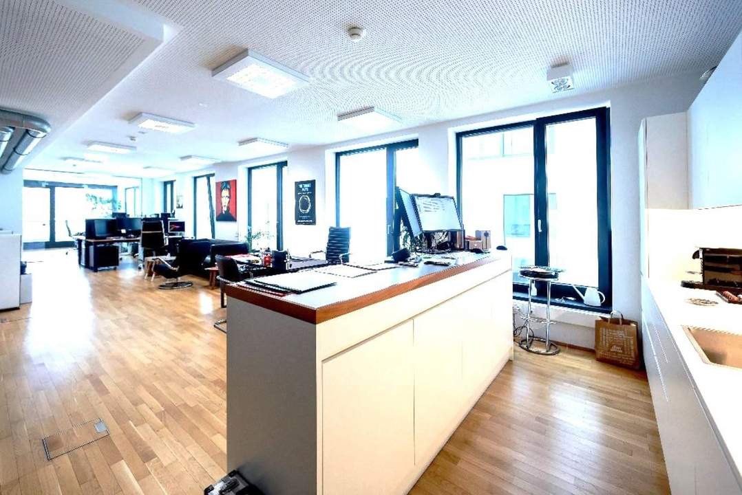 LINZ/STADT: ATTRAKTIVE BÜROFLÄCHE ca. 155,59 m² IM HERZEN VON LINZ (PROMENADE)