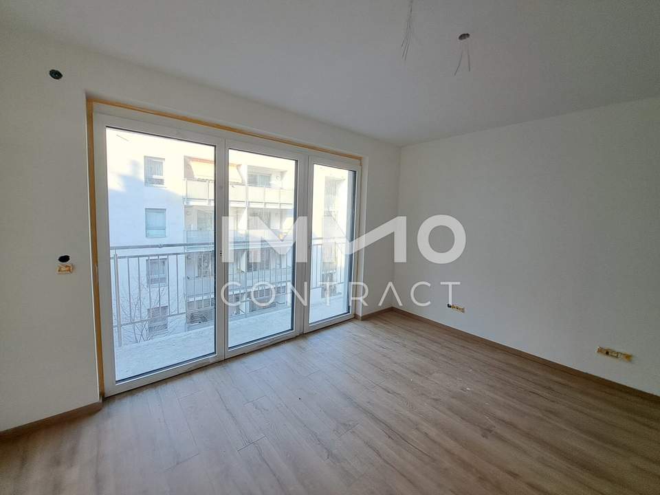 2 Zimmer mit Balkon, Erdwärme und Solaranlage. Ruhige Hoflage. 2023 erbaut.