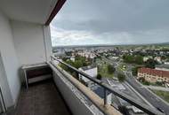 Zentrumsnahe Wohnung mit Küche, Loggia und tollem Ausblick!