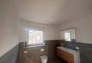 Barrierefreie 4-Zimmer-Neubauwohnung mit Lift, großem Keller und 2 PKW-Stellplätzen in ruhiger Lage