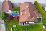 Eigenheim mit Vermietungsertrag - Leben und Verdienen unter einem Dach mit Pool