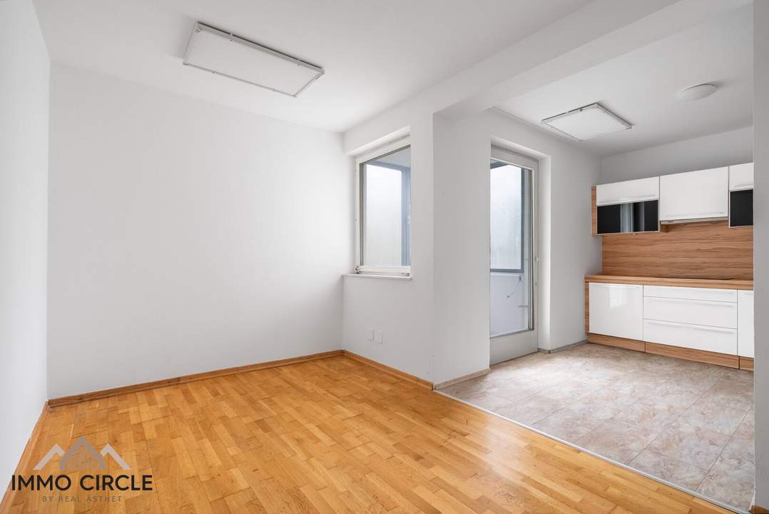 Geräumige 4-Zimmer-Wohnung mit Loggia nahe LKH – Renovierungsobjekt