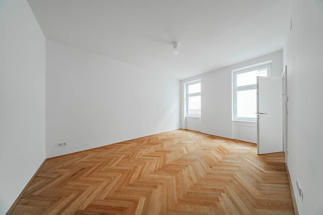 Sanierte Altbauwohnung in ruhiger Innenhoflage – hochwertiger Erstbezug mit Stil!