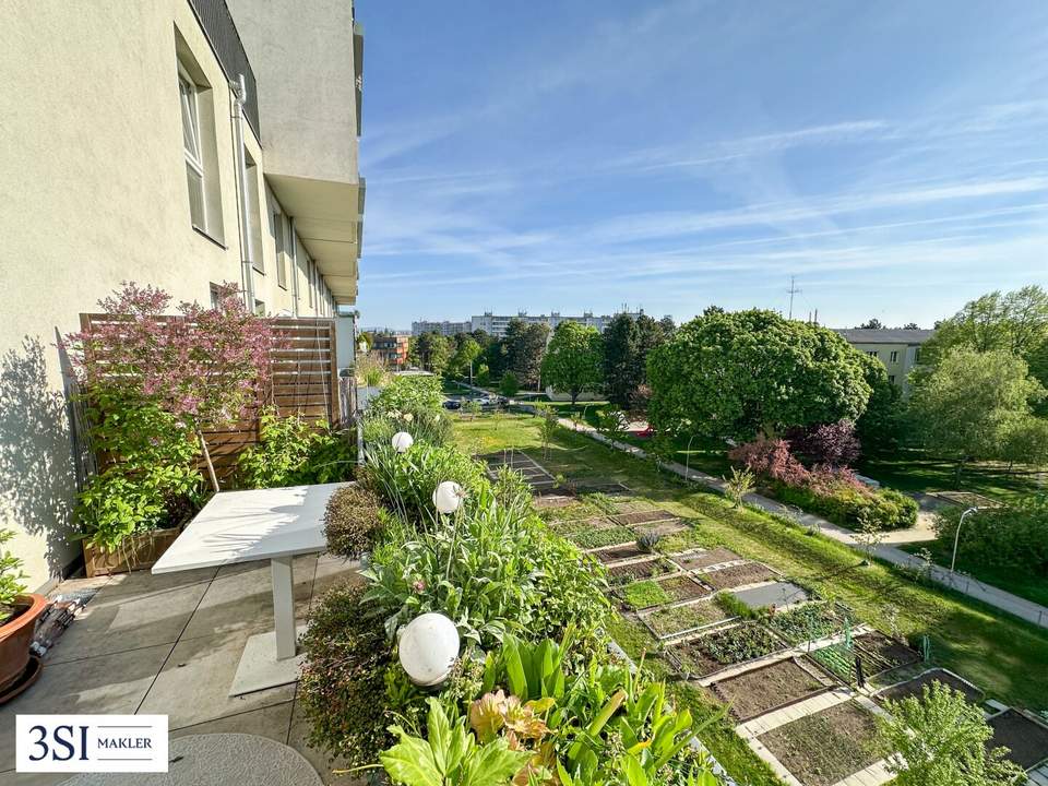 Exklusive 3-Zimmer-Maisonette mit Weitblick | Großzügige Terrasse | U-Bahn-Nähe | Ruhe