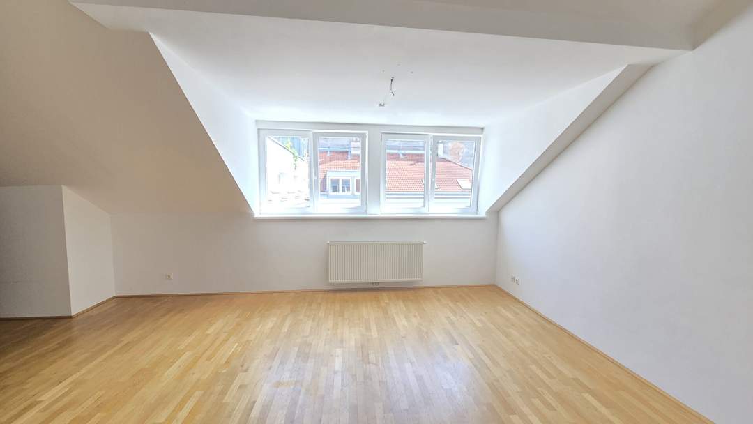 Schöne 4 Zimmer Wohnung mit große Terrasse. Nähe Westbahnhof U3/U6