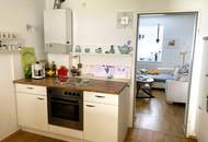 3-ZIMMER-WOHNUNG - 70 m² Wfl. ERDGESCHOSS - SCHÖNE AUSSICHT – RUHIGE LAGE - UNMITTELBAR an der TRAUN Terrasse / Garten / Carport