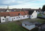 Bauernhaus mit Nebengebäude im Pinkatal