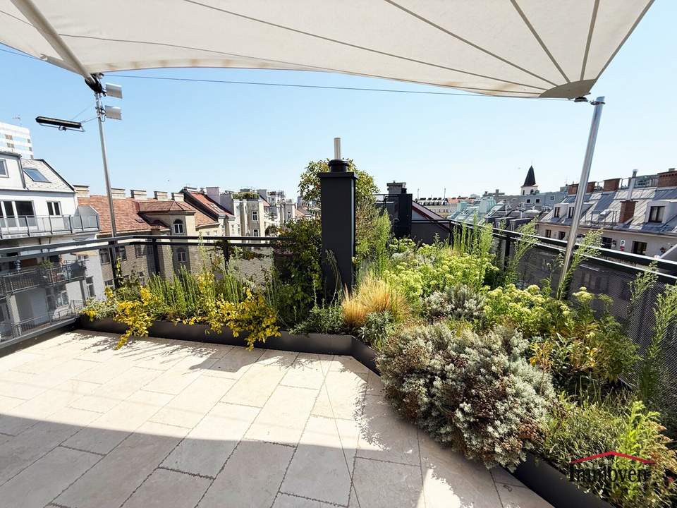 ERSTBEZUG - Exklusive Dachgeschossmaisonette mit Dachterrasse, Pool und Deckenkühlung in RUHELAGE!