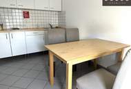 + + + DACHGESCHOSS-BÜRO mit Terrasse + + + unmittelbare U-Bahn-Nähe + + +
