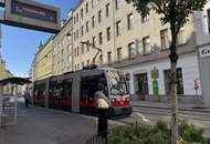 ROHDIAMANT IN TOPLAGE! U6 DIREKT. SANIERUNGSBEDÜRFTIGE 3,5 ZIMMER. FISCHGRÄTPARKETT.