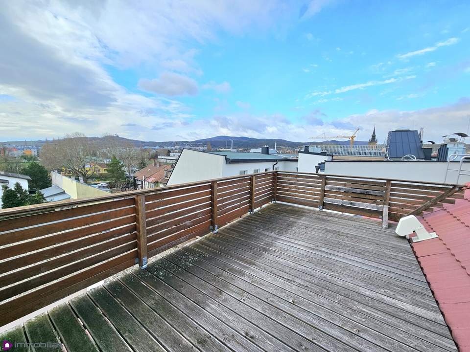 Familienjuwel mit XXL Terrasse in saniertem Stilhaus - für Verwöhnte und alle, die Besonderes lieben...