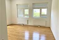 BERNHARDTSTALGASSE, unbefristete 96 m2 Altbau, Wohnküche, 3 Zimmer, Komplettküche, Wannenbad, gefördert, WG-geeignet