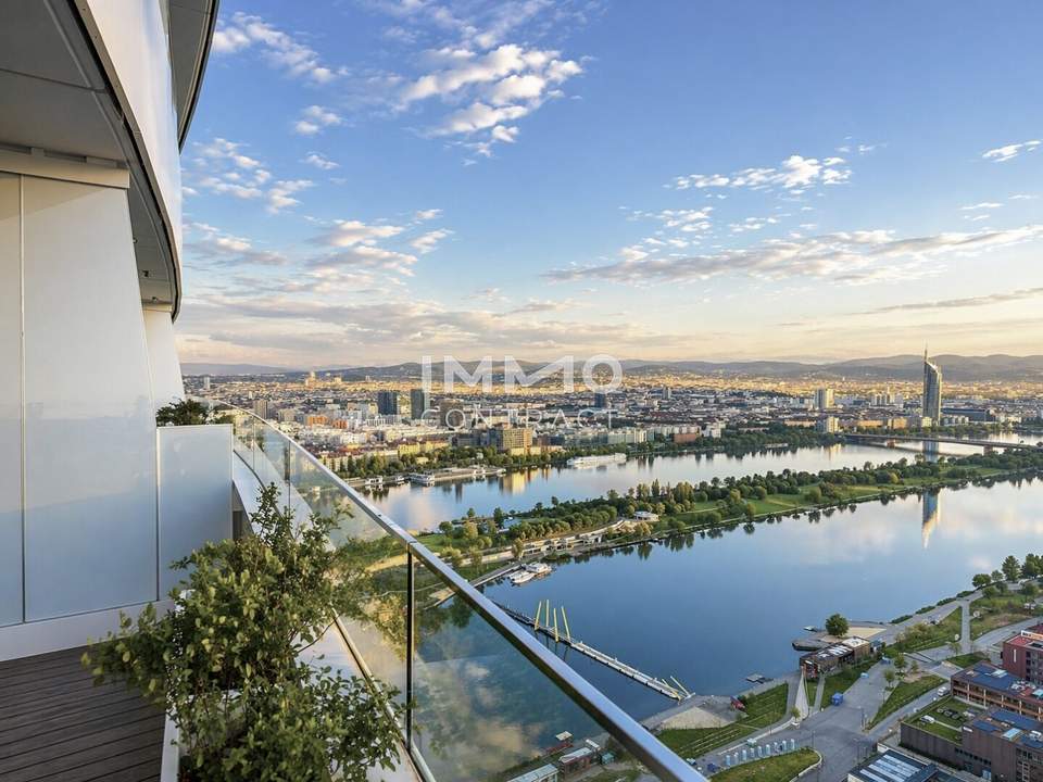 DANUBEFLATS. 40. Etage inkl. 30m2 Balkon - The One And Only