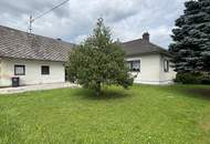 Zweifamilienwohnhaus mit großem Grundstück