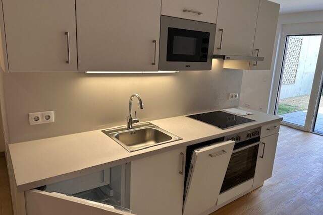 1-Zimmer-Gartenwohnung inkl hochwertiger Markenküche mit Geschirrspüler und Mikrowelle und Kellerabteil / ALF44 Top 2-02, Wohnung-miete, 799,00,€, 1220 Wien 22., Donaustadt