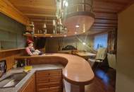 HOCHWERTIGES, SEHR GEPFLEGTES EINFAMILIENHAUS IN AUSGEZEICHNETER, SEHR RUHIGER WOHNLAGE MIT INDOORPOOL, SAUNA, TRAUMHAFTEM WINTERGARTEN SOWIE HERRLICHEM GARTEN SAMT ALTBAUMBESTAND