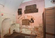 Wohnhaus mit uneinsehbarem großen Garten im Zentrum von Kilb