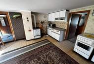 ***OPEN HOUSE, Freitag, 19. September von 13 - 15 Uhr*** Kompaktes Wohnhaus mit Stellplätzen und optionalem Nutzgrund
