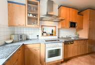 Charmante 3 Zimmer DG-Wohnung mit Carport-Stellplatz