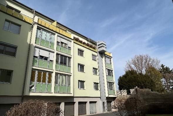 Großzügige 5-Zimmer-Wohnung mit Fernblick im Zentrum von Leobendorf!, Wohnung-kauf, 460.000,€, 2100 Korneuburg