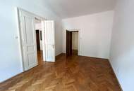 4-Zimmer Altbauwohnung im Herzen der Stadt!