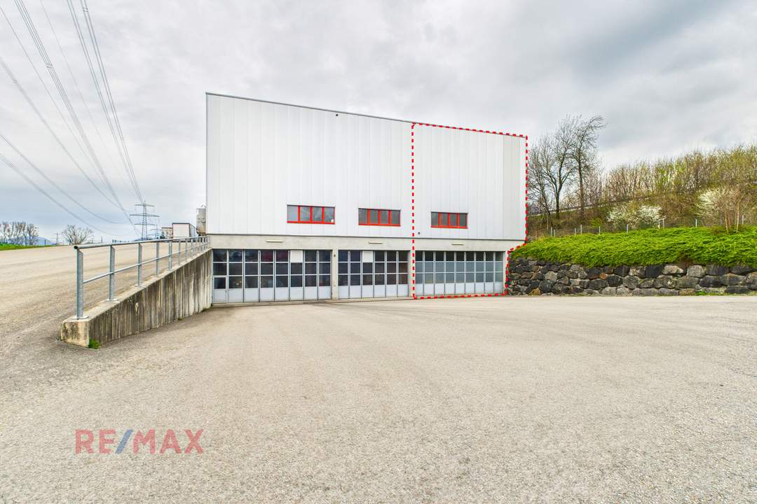 Lagerhalle in bester Lage mit direkter Anbindung an die A14