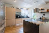 Stadtvilla mit Naturpool im Zentrum Klosterneuburg I Doppelgarage I Fantastischer Rundum-Dachterrassenfernblick auf Stift Klosterneuburg