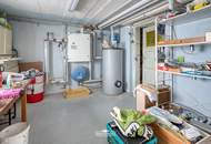 Zwei Häuser mit 3 Wohnungen und Geschäftslokal in Vöcklabruck. Sicher Finanzieren durch Mieteinnahmen.