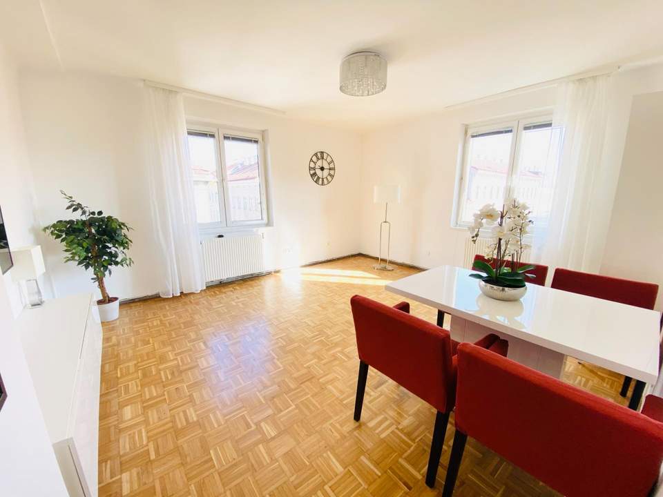 Helle 3 Zimmer Wohnung im 4. Stock / Nähe Yppenmarkt