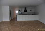 Lichtdurchflutete Doppelhaushälfte - Erstbezug mit Garten, Balkon und Carport