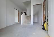 FRÜHLINGSAKTION! BELAGSFERTIG PLUS! INKLUSIVE VERFLIESUNG, PARKETT UND MALEREI. CARPORT. 5 ZIMMER. 2 BALKONE. 2 TERRASSEN. PROVISIONSFREI für den Käufer.