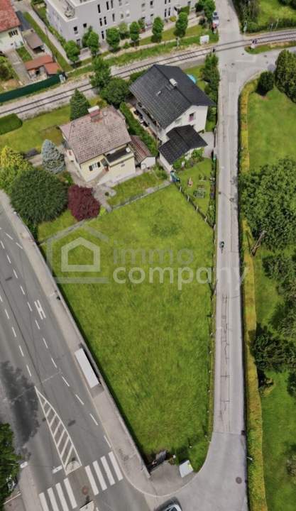 Exklusives Baugrundstück in Salzburg-Maxglan I 698 m² Grund | GFZ 0,8 | vielseitige Nutzungsmöglichkeiten