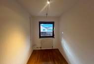 Großzügige 2,5-Zimmer-Wohnung mit Terrasse & Wintergarten